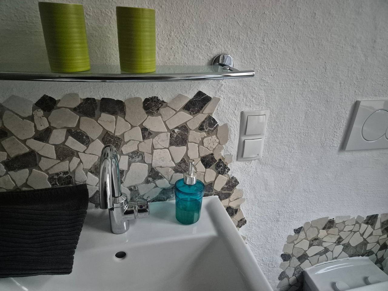 Entire apartment, Apartment '1' with Shared Terrace in Braubach, Middlerhine