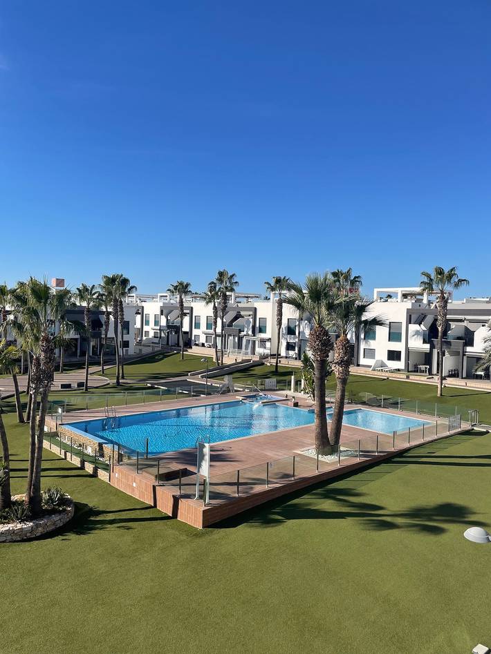 Apartment for 4 people, with balcony and hot tub as well as children pool in La Zenia