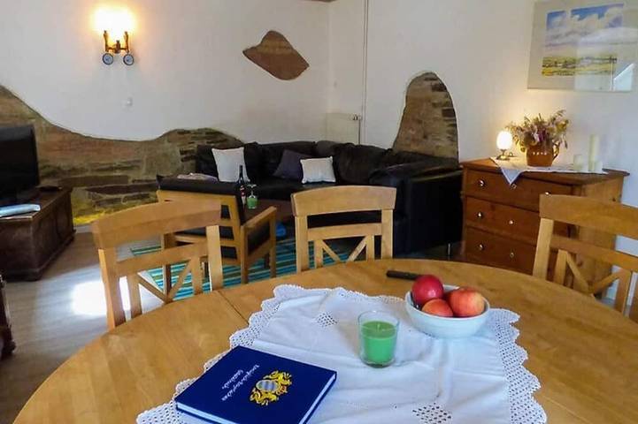 Ferienwohnung für 6 Personen, mit Garten