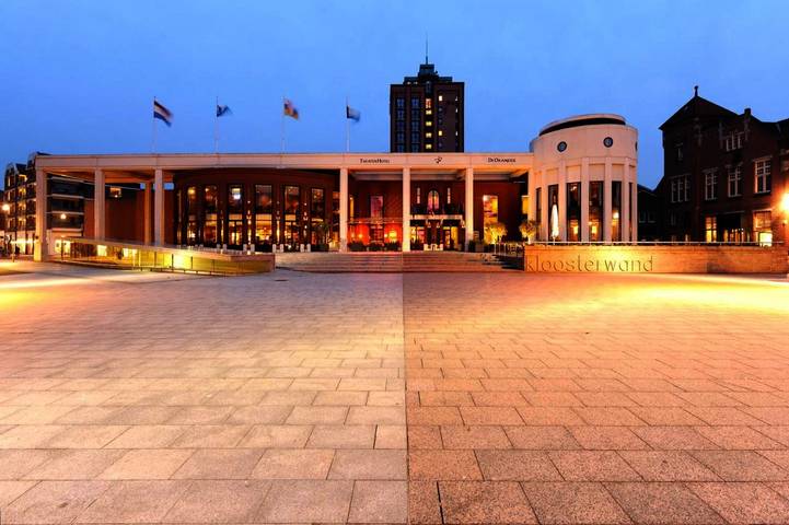 Hotel voor 4 personen, met Terras en Zwembad in Roermond