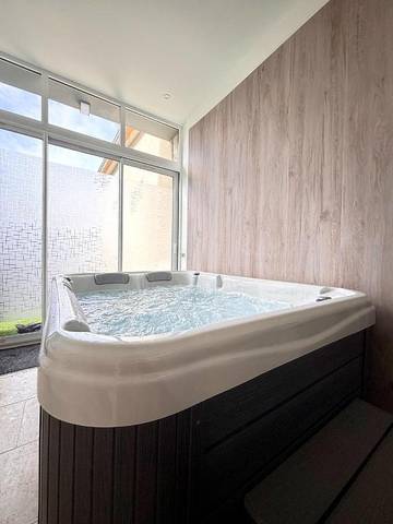 Gîte pour 4 personnes, avec jacuzzi et jardin à Saint-Romain-sur-Cher