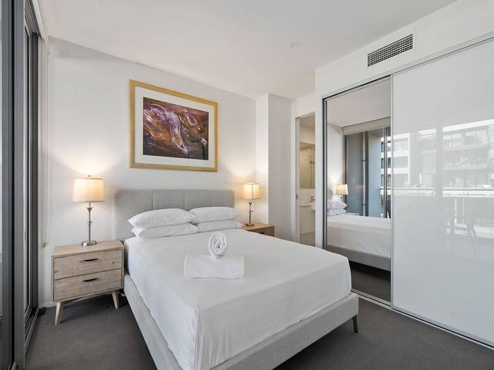 Gîte pour 4 personnes, avec balcon/terrasse et piscine, adapté aux familles dans Kingston - 2