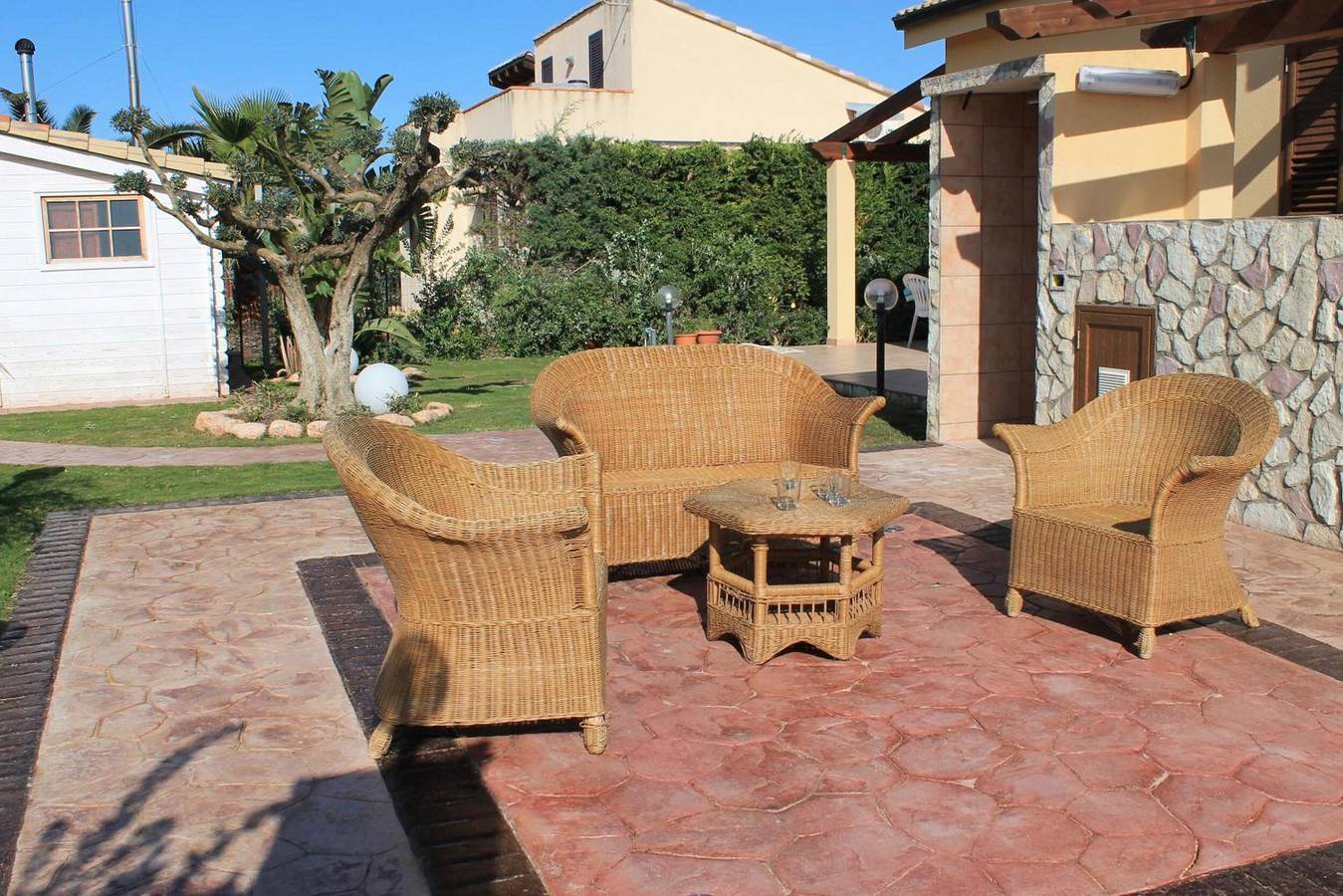 Villa Tiffany con terraza privada, Wi-Fi y aire acondicionado, vistas al jardín in Piana Calzata, Provincia de Palermo