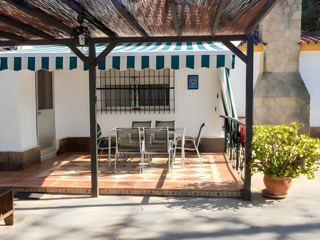 Ganze Wohnung, Chalet con piscina privada y Barbacoa in Jerez de la Frontera, Costa de la Luz