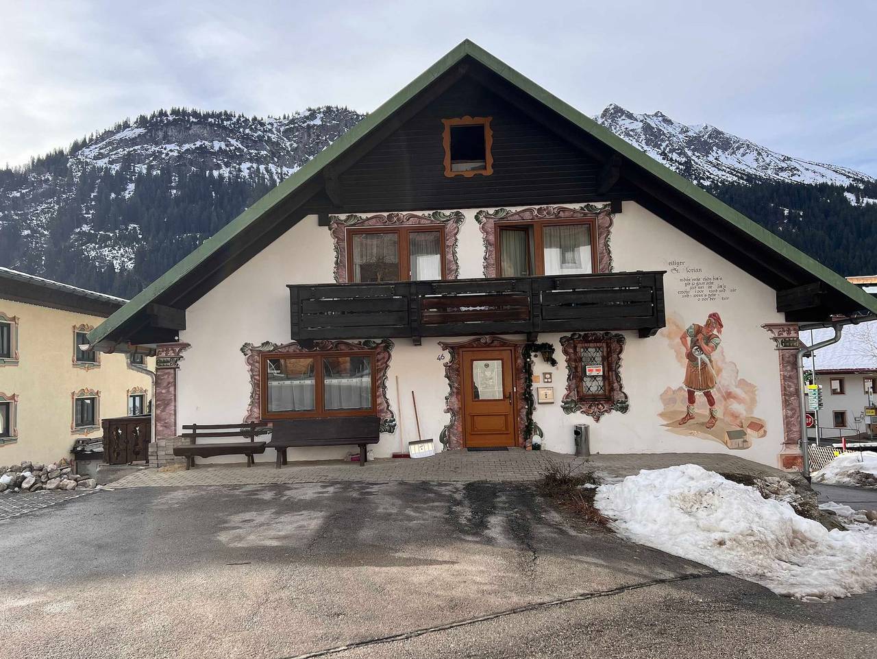 Ganze Ferienwohnung, Ferienhaus Gertrud - Ferienwohnung Bergwiese mit Balkon in Nesselwängle, Außerfern