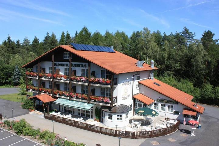 Hotel für 3 Personen, mit Terrasse