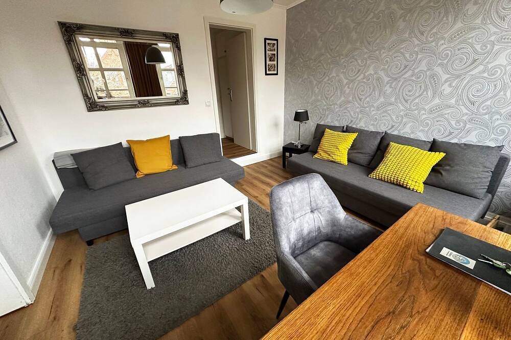 Ganze Wohnung, Mit eigener Terrasse in Bad Segeberg, Kreis Segeberg