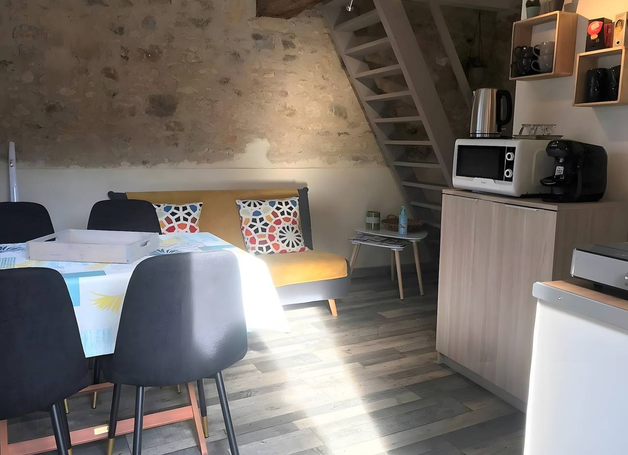 Gîte « L'annexe » avec terrasse privée, jardin privé et Wi-Fi in Villecerf, Seine-et-Marne