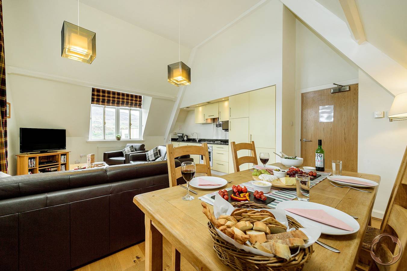 Ganze Wohnung, Ferienwohnung für 4 Personen mit Pool in Fort Augustus, Highlands