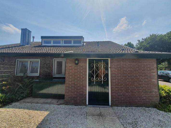 Location de vacances pour 2 personnes, avec vue ainsi que terrasse et jardin dans Epen - 2