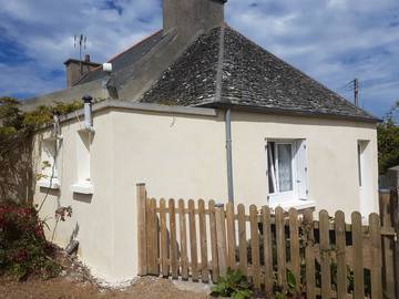 Gîte pour 2 personnes, avec jardin et terrasse à Locquirec