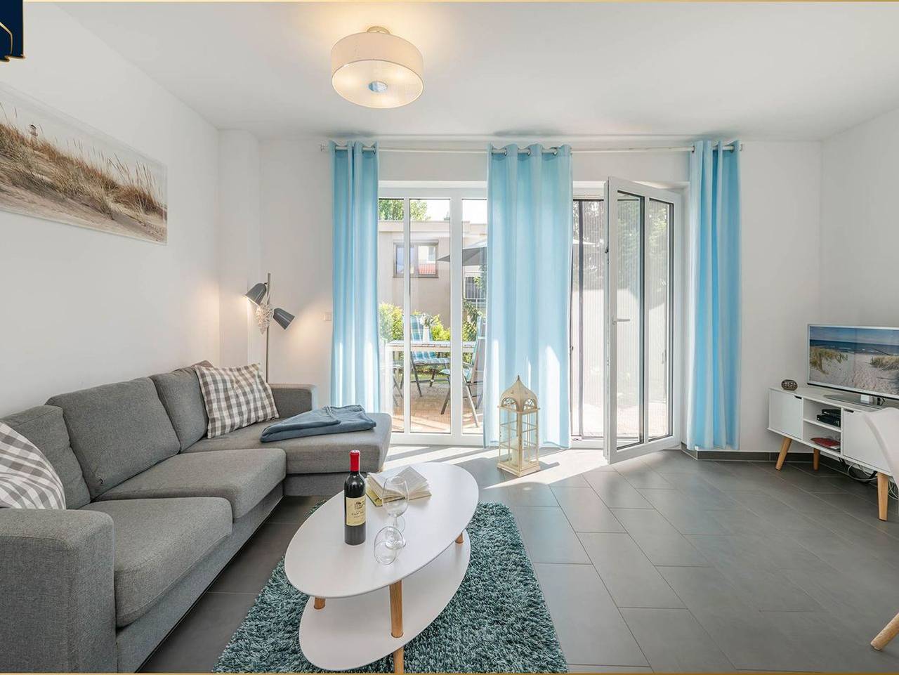 Ferienhaus Möwenkoje - Charmantes Ferienhaus mit Kamin, Terrasse & Garten – Erholung pur im Grünen in Gothensee, Korswandt