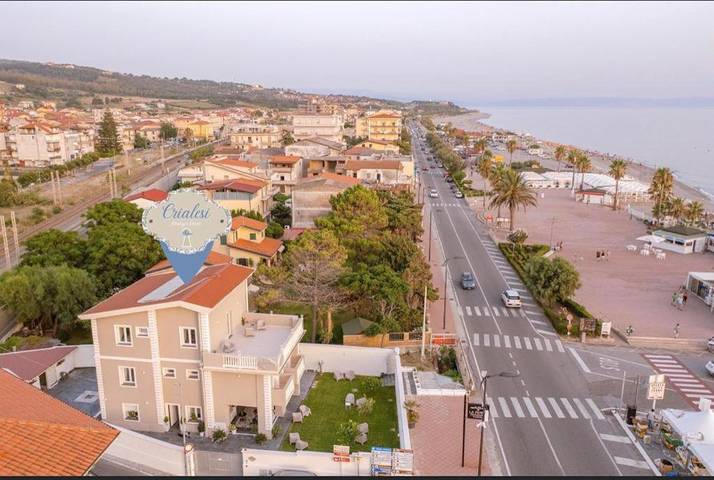 B&b per 2 persone, con Balcone e Terrazza nonché Giardino e Panorama a Falerna