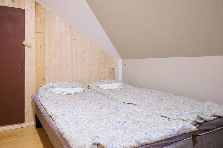 Spacious six-bedroom home.  Söderrasens National Park is only 23 miles away. in Helsingborg, Skane