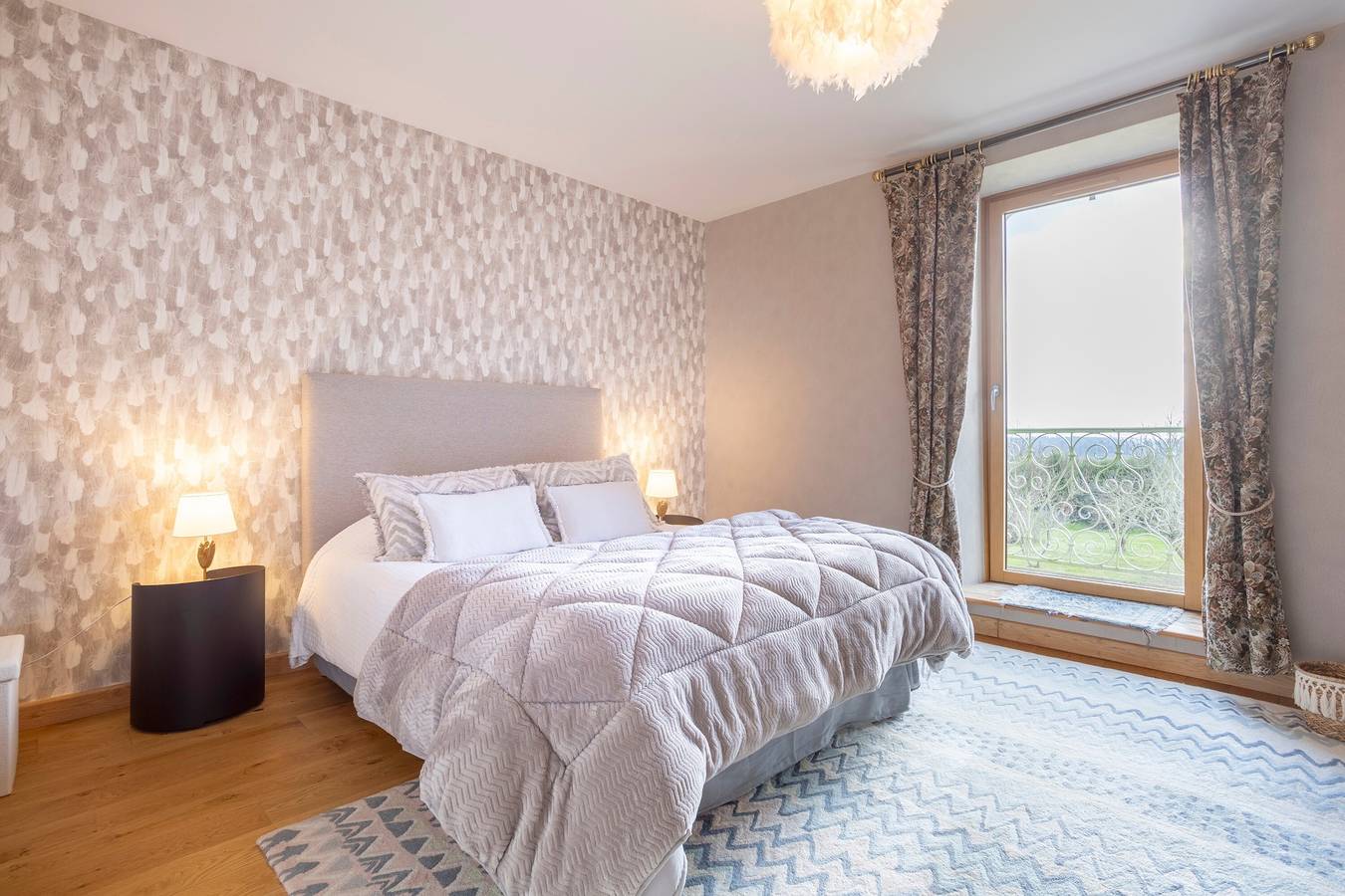 Standardzimmer „Madame De Staël“ mit Balkon, gemeinsamer Terrasse, Garten und Wlan in Concarneau, Côte de Cornouaille