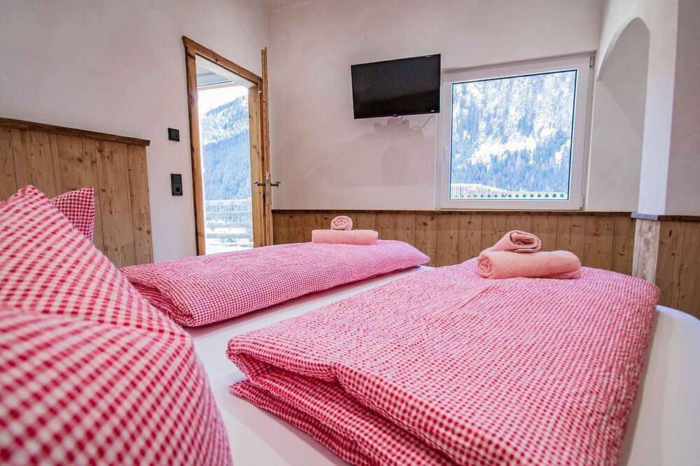 Ganze Wohnung, Peerfect 1 - Peerfect Ferienwohnungen in Tuxer Alpen, Navis