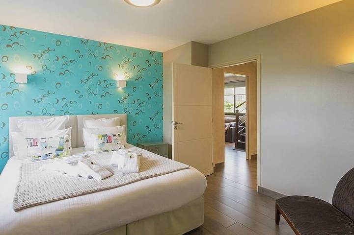 Location de vacances pour 6 personnes, avec sauna et piscine ainsi que terrasse et jardin à Plumergat - 2