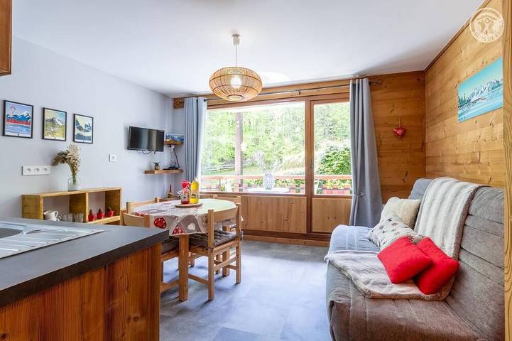 Chalet pour 4 personnes, avec balcon à Les Déserts