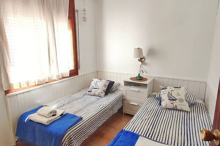 Casa individual, piscina privada y Wifi in Vendrell, Costa Dorada