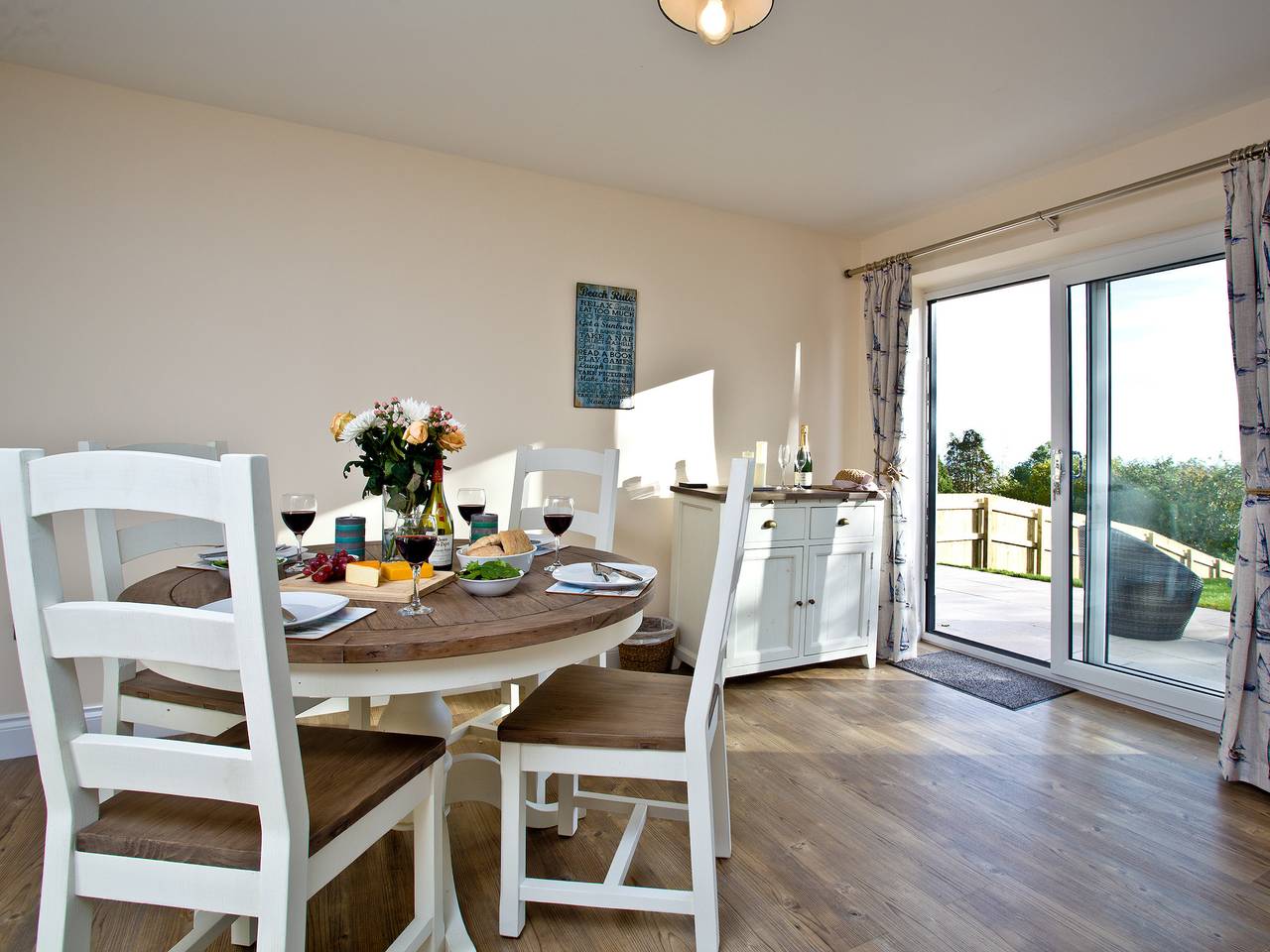 Entire apartment, Orestone Garden Apartment in Dawlish, Devon