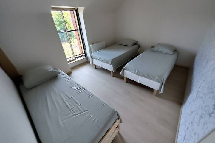 Gîte pour 6 personnes, avec jacuzzi ainsi que jardin et piscine à Les Montils - 4