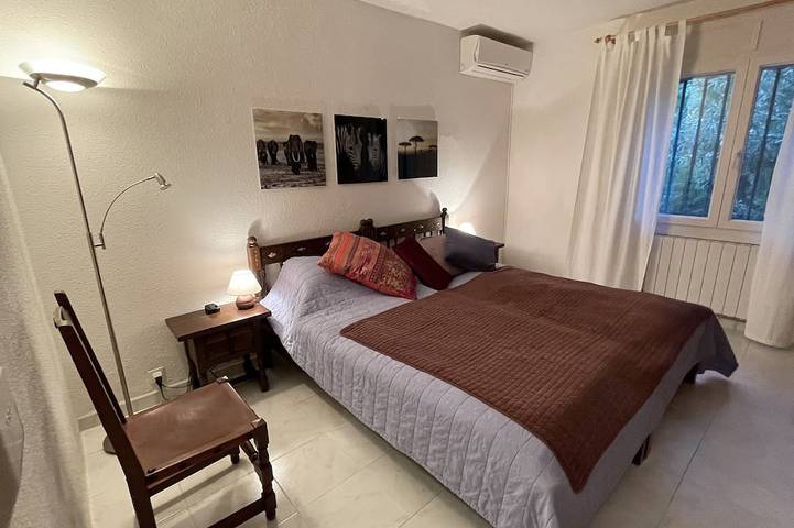 Exclusive Villa, Prime Seafront, with Sea View, Garden & Bbq, 300 m from beach in Platja de l'Arenal (Vandellòs i l'Hospitalet de l'Infant), Vandellòs i l'Hospitalet de l'Infant