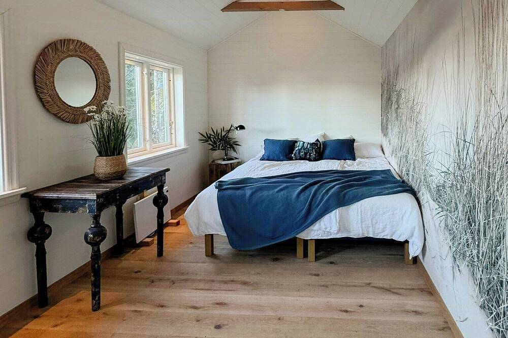 Ferienhaus auf einer Anhöhe mit Blick auf den Öresjö in Borås, Västergötland