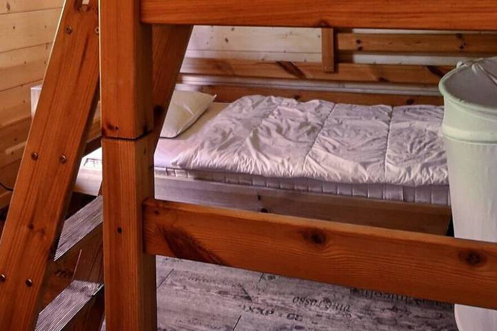 Chalet très confortable sur 2 étages pour 6 personnes, salon avec poêle, coin cuisine avec lave-vais in Grimentz, Anniviers