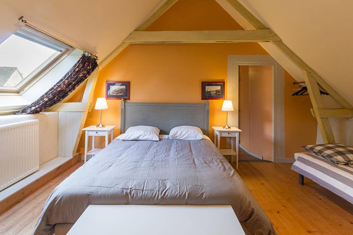 Ar-Gwenan - Chambre Locmaria in Kervignac, Côte des Mégalithes