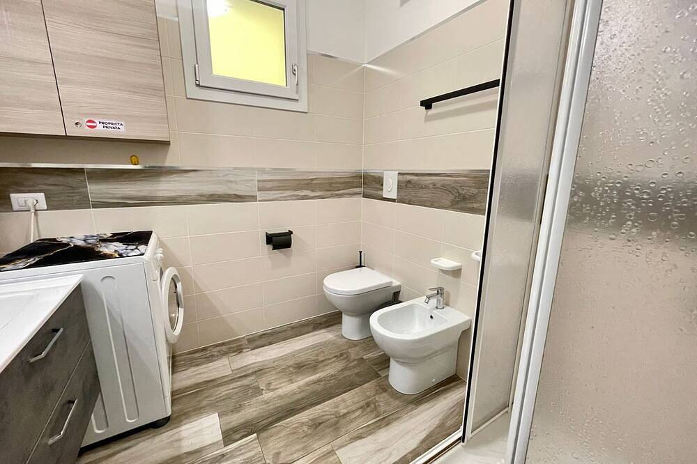 Appartement entier, Séjour dynamique avec piscine extérieure partagée in Porto Santa Margherita, Caorle