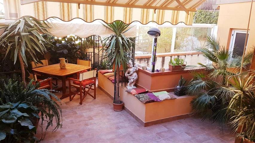 Chambre d’hôte pour 3 personnes, avec Terrasse et Vue à Laigueglia