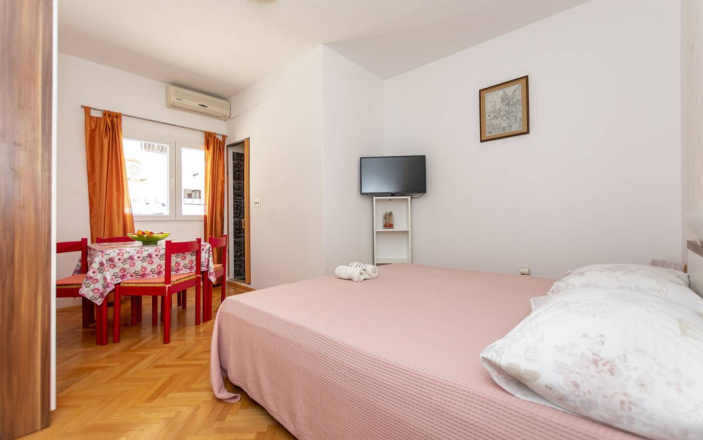 Ganze Wohnung, Apartments Nikola in Lokva Rogoznica, Split-Dalmatien
