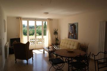 Appartement De Vacances pour 5 Personnes dans Orange, Provence, Photo 4
