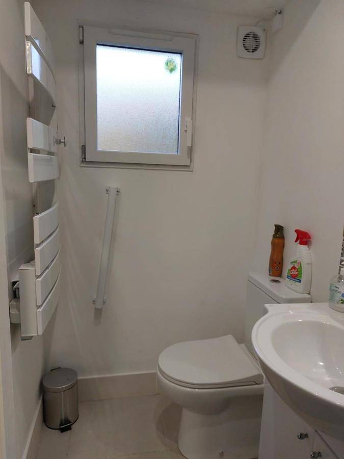 Gîte pour 4 personnes, avec jardin et piscine à Vers-Pont-du-Gard - 2