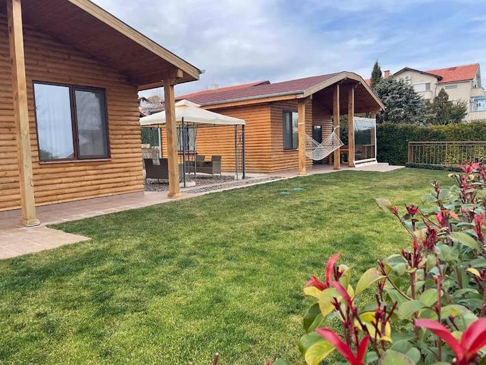 Casa rural para 5 personas, con jardín además de terraza y vistas en Bulgaria