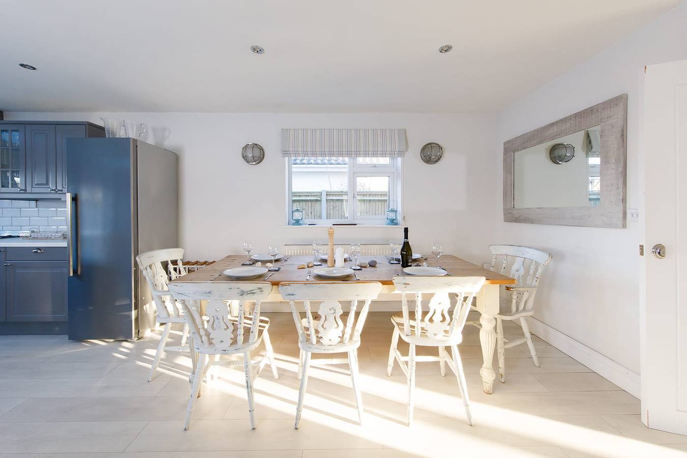 4Br Beach House sleeps 10 - 5 mins walk to the Sea in West Wittering, West Sussex