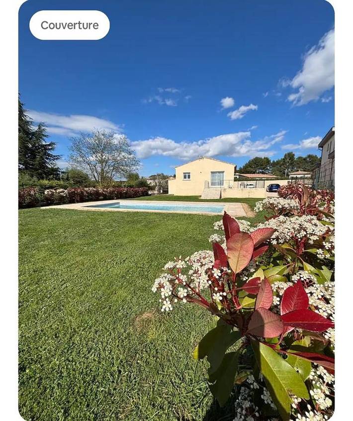 Location de vacances pour 6 personnes, avec jardin ainsi que piscine et vue à Flaux - 2