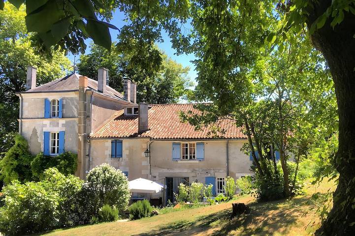 Location de vacances pour 6 personnes à Montmoreau-Saint-Cybard