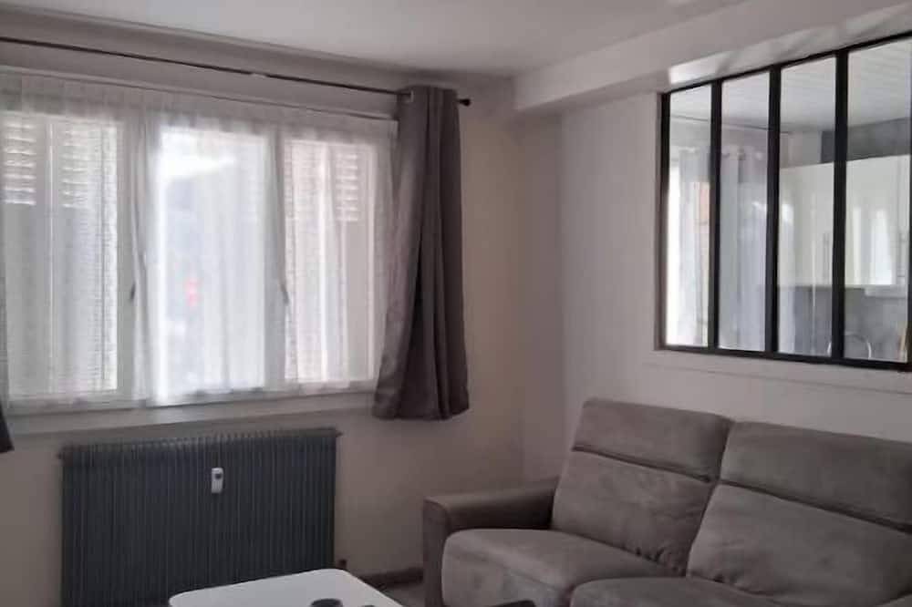 Ganze Wohnung, Lovely, well-appointed F2 in Cusset, Vichy und Umgebung