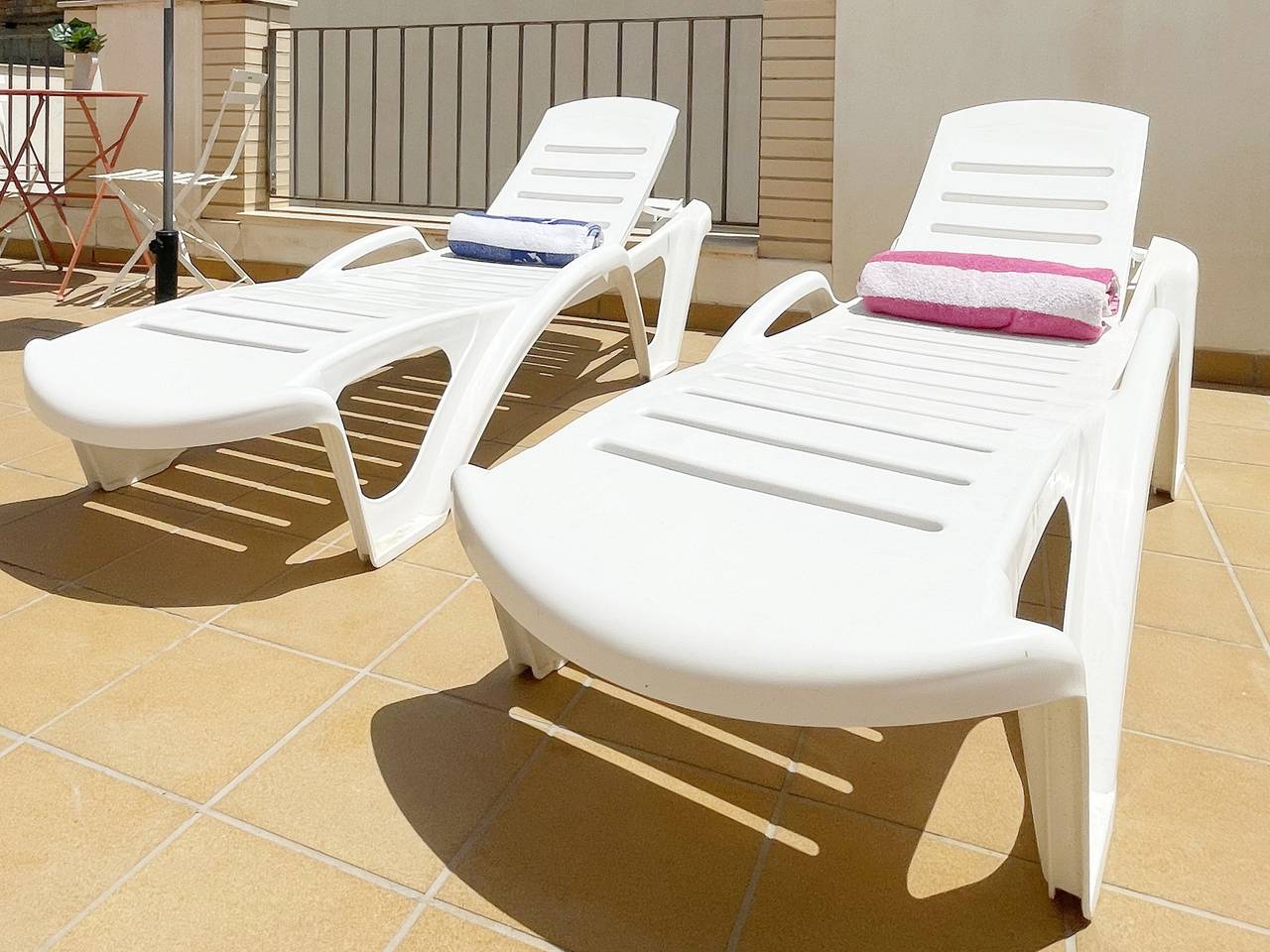 Hel lägenhet, Lägenhet för 4 Personer med terass in Málaga (Este), Malaga