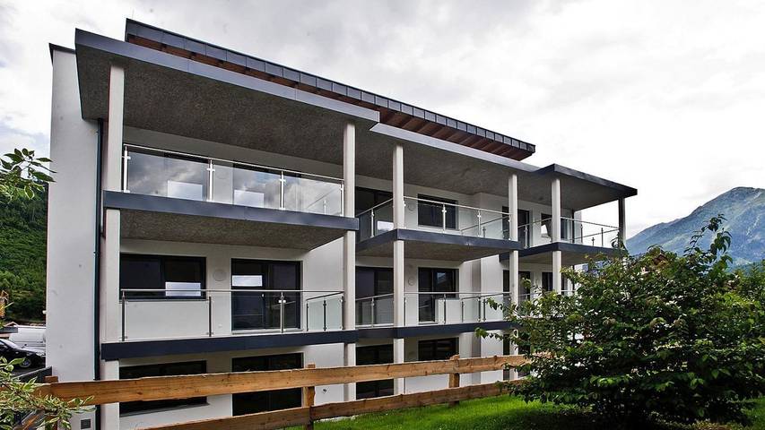 Ferienwohnung für 8 Personen, mit Balkon und Pool - 1