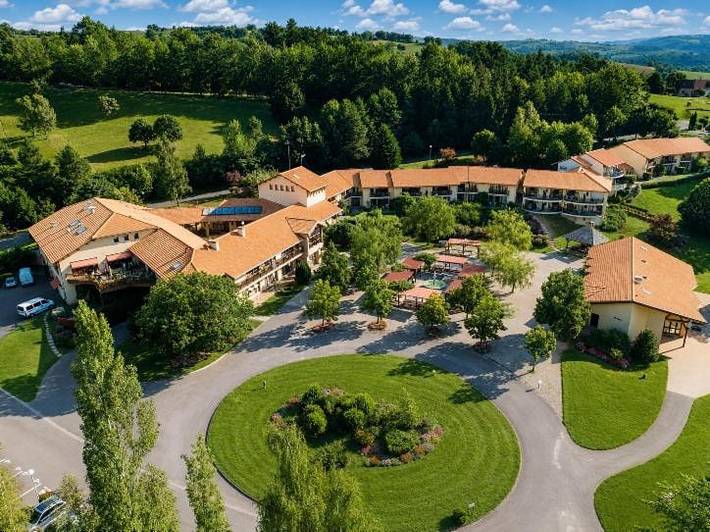Club vacances pour 2 personnes, avec vue et jardin en Auvergne