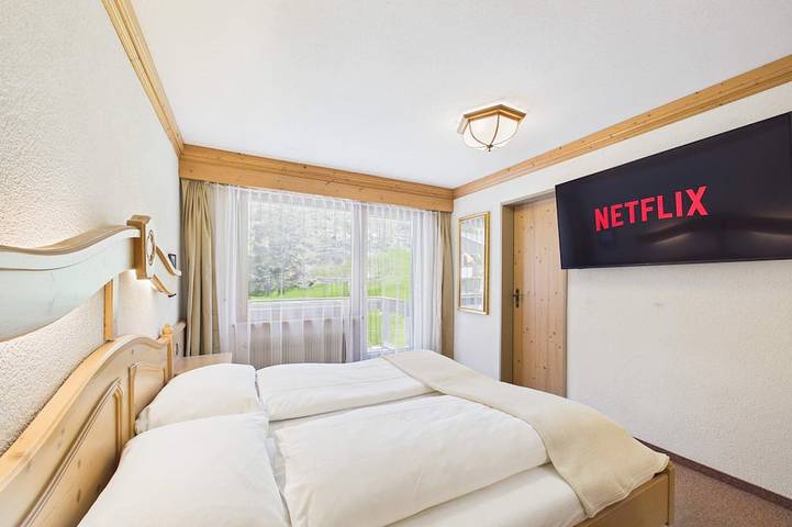Ganze Wohnung, Bergblick-Doppelzimmer nahe SaasFee in Saas-Almagell, Walliser Alpen