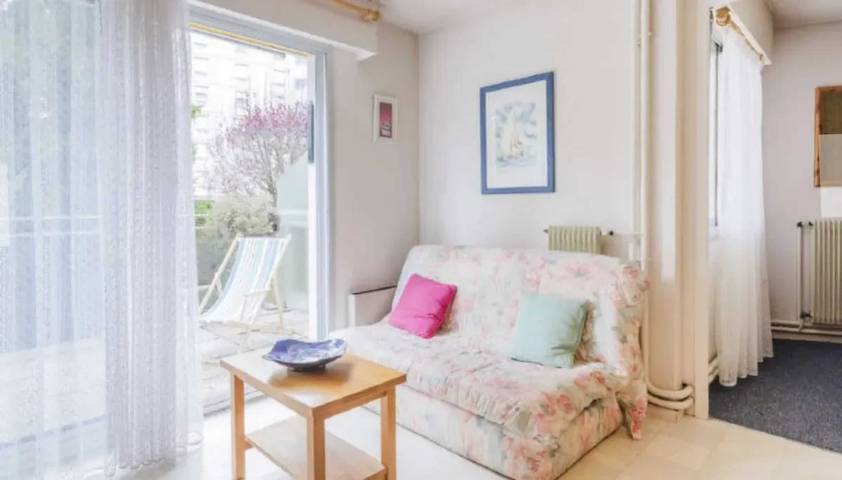 Gîte pour 5 personnes, avec terrasse dans Plage de Nauzan - 2