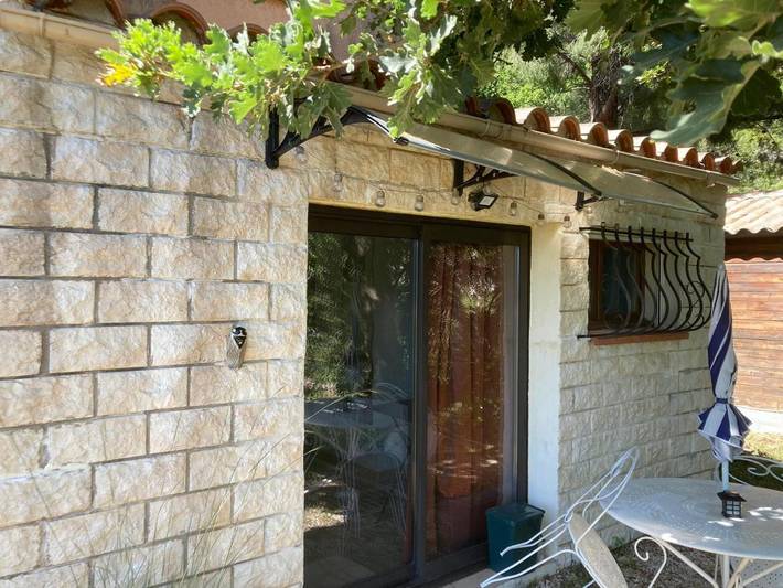 Appartement de vacances pour 2 personnes, avec Jacuzzi ainsi que Terrasse et Jardin