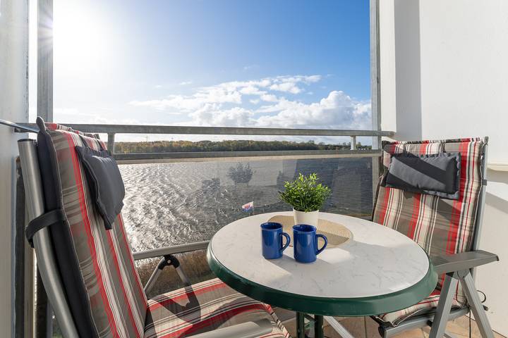 Ferienwohnung für 4 Personen, mit Balkon, kinderfreundlich am Steinwarder