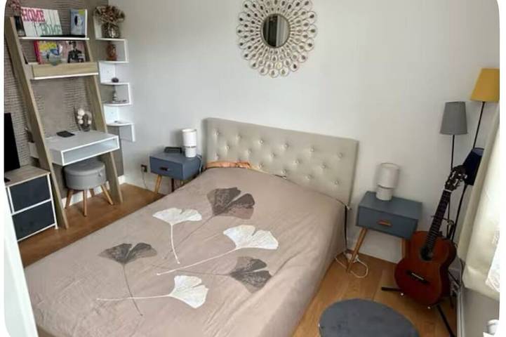 House with a completely private pool and hot tub near Paris in Bures-sur-Yvette, Essonne