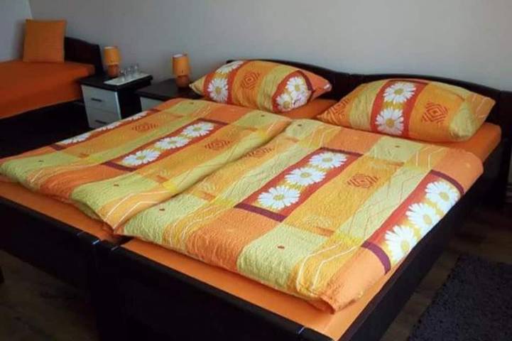 Ganze Wohnung, One Bedroom Apartment with Balcony in Draž, Osijek-Baranja