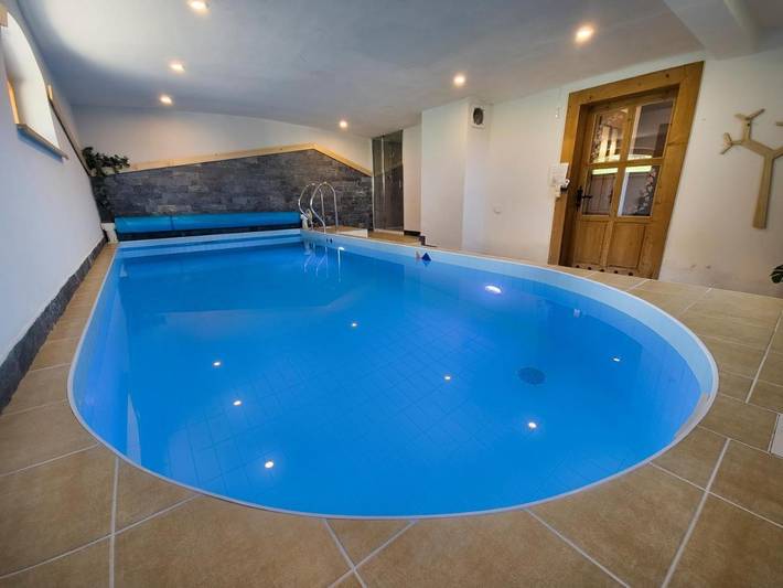 Gîte pour 23 personnes, avec jardin ainsi que piscine et vue, adapté aux familles à Poronin - 2