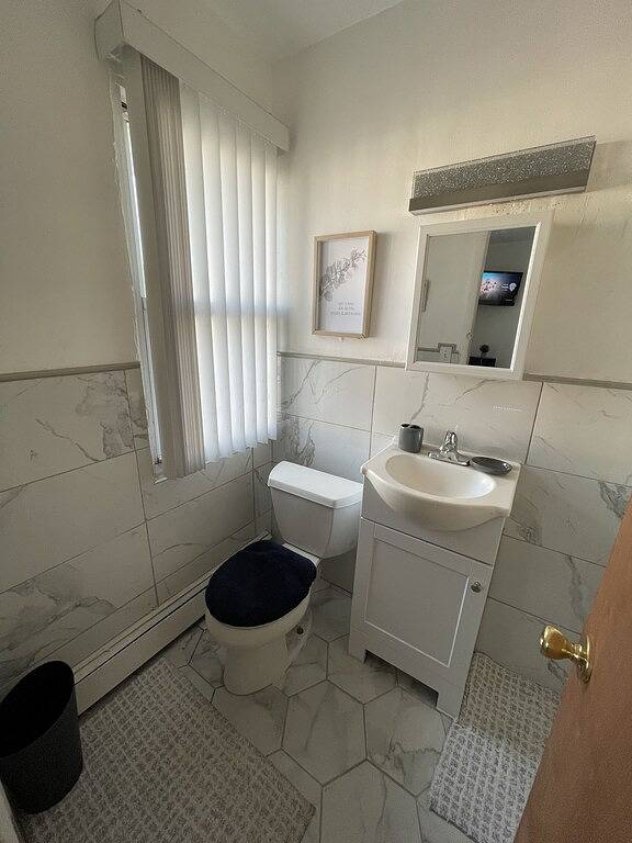 Ganze Wohnung, Cozy Freeport Retreat / 8 min Loffs Lake / Pets 🐶 in Nassau County